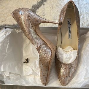 BRIAN ATWOOD $695 Starlet 100 Pumps Heels Size 38